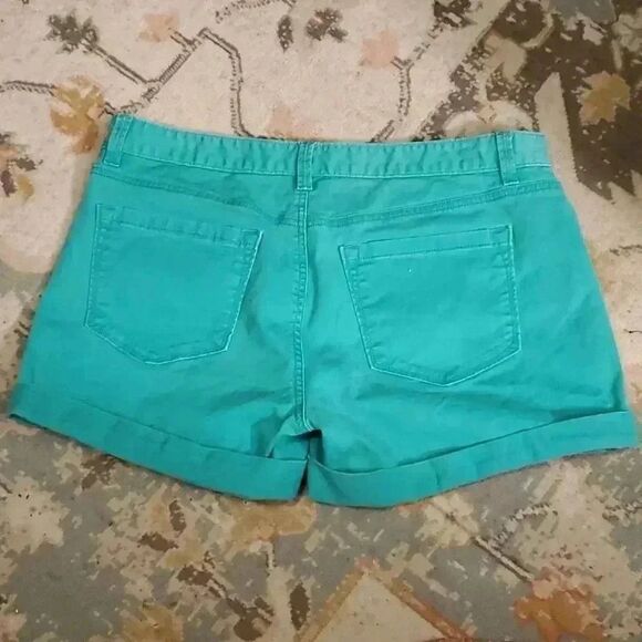 Sweet watermelon green anne loft summer shorts - Picture 2 of 4